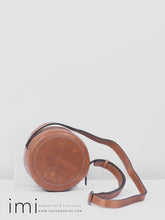 Load image into Gallery viewer, Kingsley Bag Madison Paxson Camel/Jet Stitching