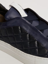 Load image into Gallery viewer, Kingsley Cross Navy 42