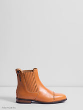 Load image into Gallery viewer, Kingsley Berlin 39 Natural Mel w/ Brogues