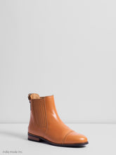 Load image into Gallery viewer, Kingsley Berlin 39 Natural Mel w/ Brogues