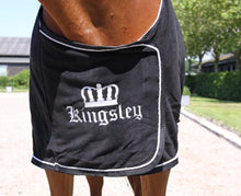 Load image into Gallery viewer, Kingsley Fleece Blanket Black 195cm (77&quot;)
