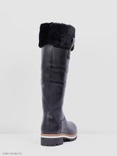Load image into Gallery viewer, Kingsley Helsinki Gaucho Black/Black Black Sheepskin 39 Regina Sole