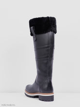 Load image into Gallery viewer, Kingsley Helsinki Gaucho Black/Black Black Sheepskin 39 Regina Sole