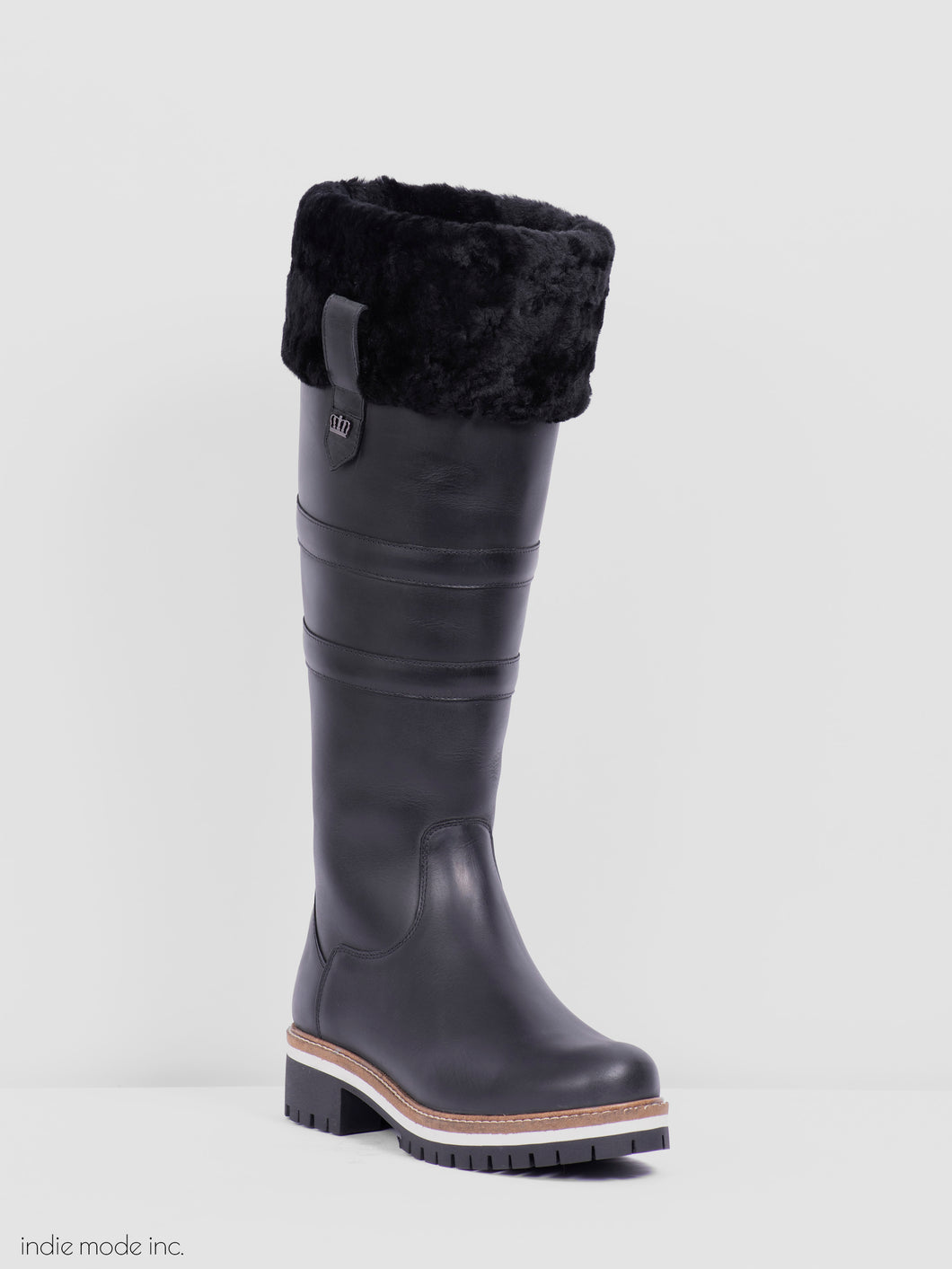 Kingsley Helsinki Gaucho Black/Black Black Sheepskin 39 Regina Sole