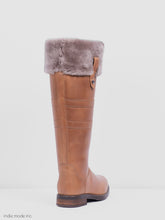 Load image into Gallery viewer, Kingsley Helsinki Gaucho Brown Taupe Sheepskin 39